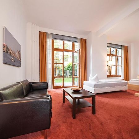 Hotel 26 Берлин Экстерьер фото