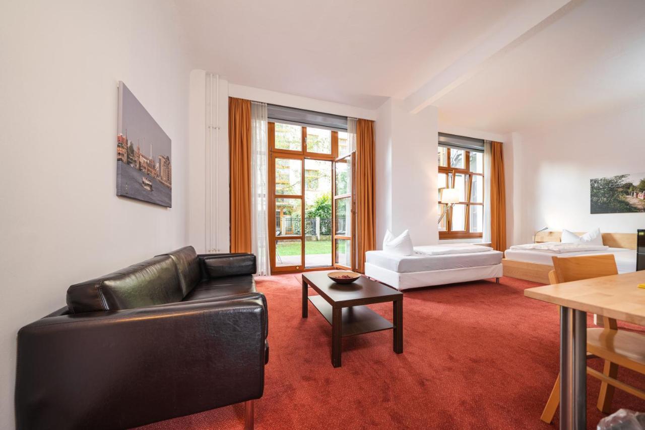 Hotel 26 Берлин Экстерьер фото