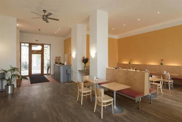 Hotel 26 Берлин Экстерьер фото
