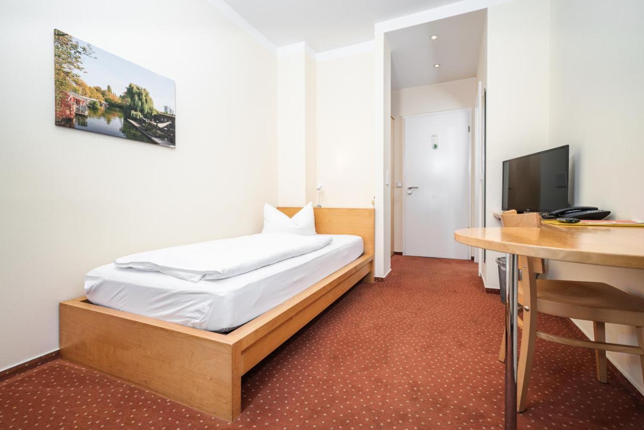 Hotel 26 Берлин Экстерьер фото